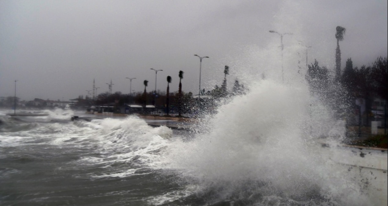 budonun bazi seferleri firtina nedeniyle iptal edildi TRl2UPAu