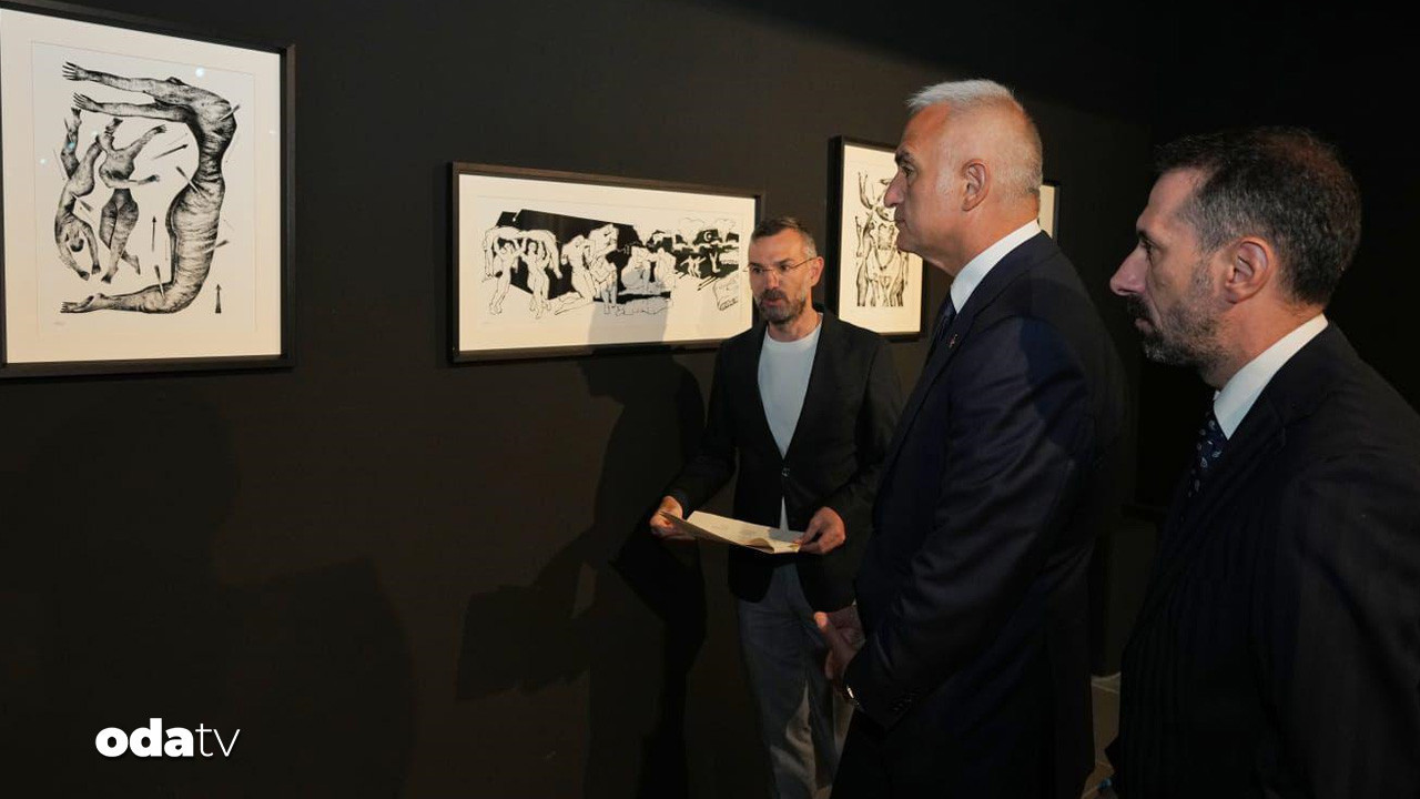 bakan ersoy h l yasiyorum sergisini gezdi 7iFqAs4w