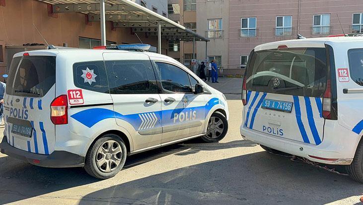 cenaze evi savas alanina dondu corluda akraba kavgasi 2 olu 2 yarali SOJRJihy