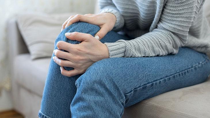 dizinizdeki agrilar adim atmayi bile onluyorsa dikkat sebebi ekleminizdeki kireclenme olabilir fxDN6mjH