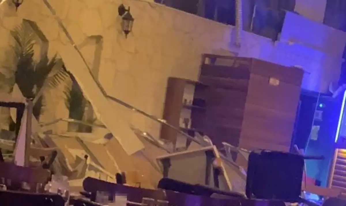 eglence mekaninda dekor devrildi 6 yarali rlHyuHZu.jpg