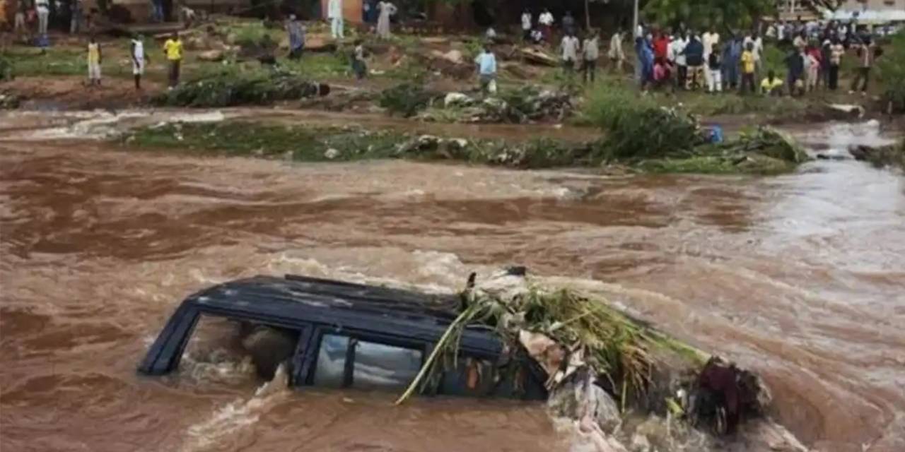 malide sel felaketi olu sayisi 28e cikti GHbKrHNP.jpg