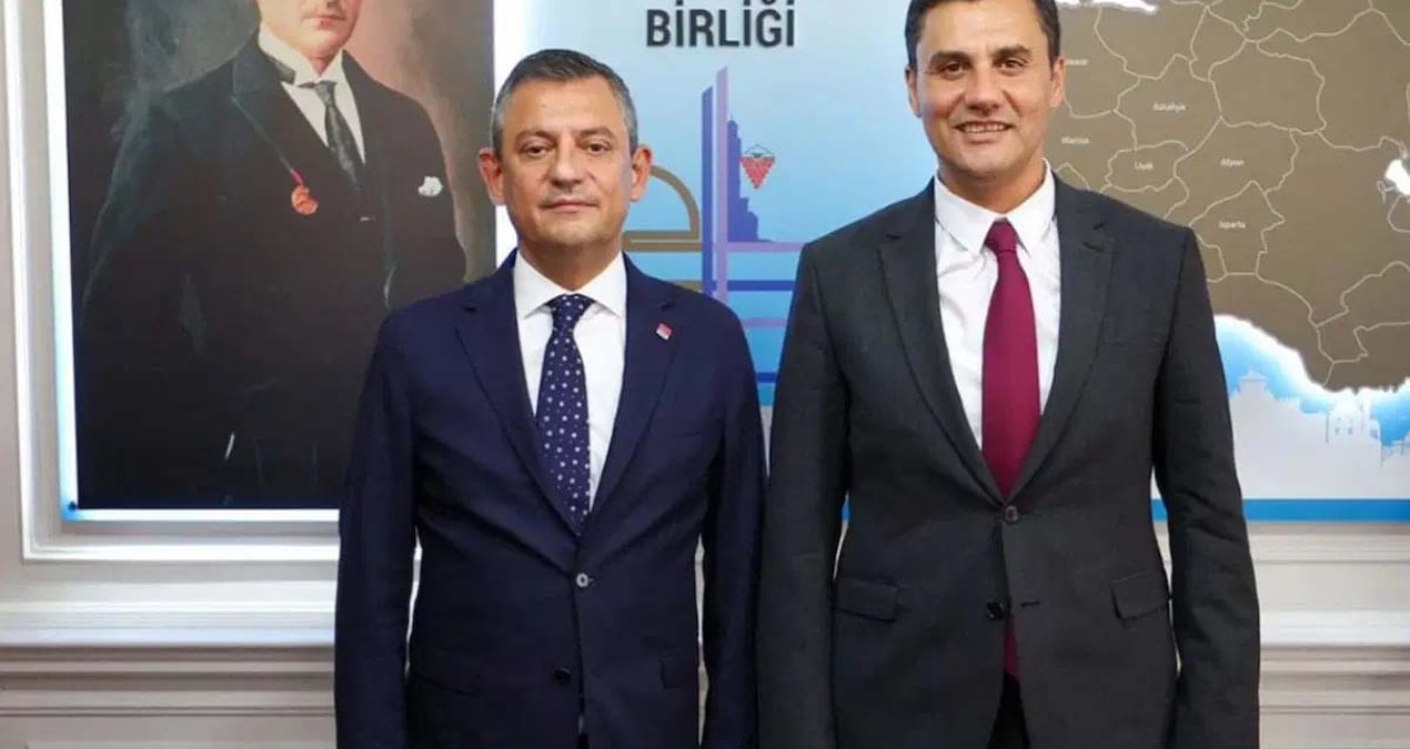 ozgur ozel ferdi zeyrek vakfinin acilisinda duygusal konusma yapti bu hikaye burada bitmemeli 5DqyRiZZ