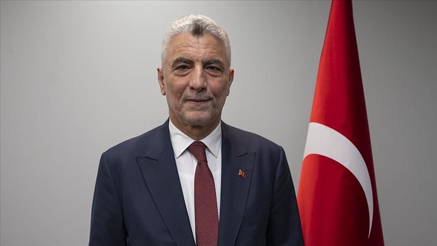 bakan bolat e ihracatta da firmalara destek oluyoruz WpJXOwAG.jpg