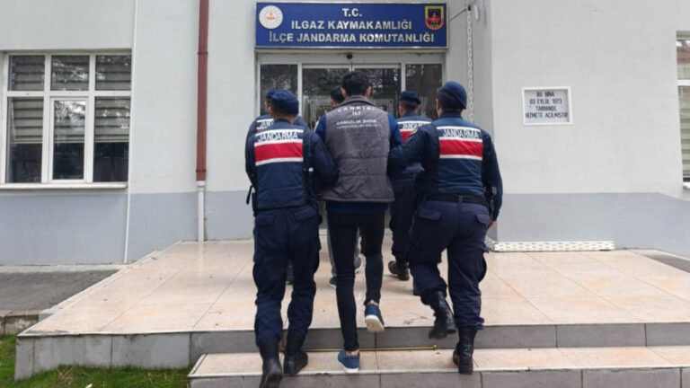 buyukbas-hayvan-calan-sahislar-tutuklandi-fWzhyZ97