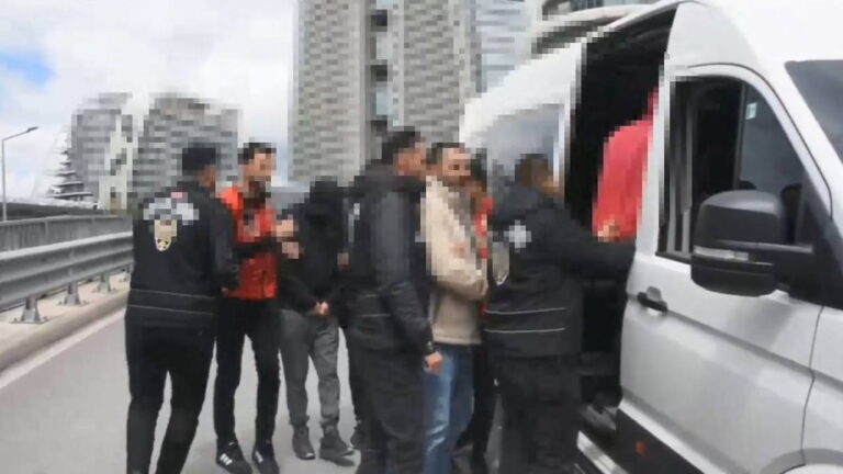 istanbul-merkezli-7-ilde-karaborsa-bilet-operasyonu-cok-sayida-gozalti-BV9s4CPj