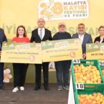 Malatya kayisi festivali ve fuari eglence dolu anlar yasatiyor 8hZmXJM6
